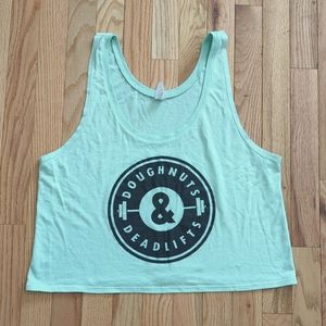Doughnuts and Deadlifts Crop, size M